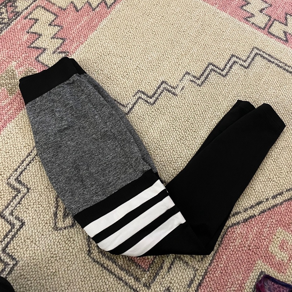 Bombshell sportswear leggings